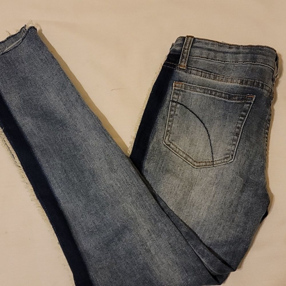 Joe's side frayed details size 12